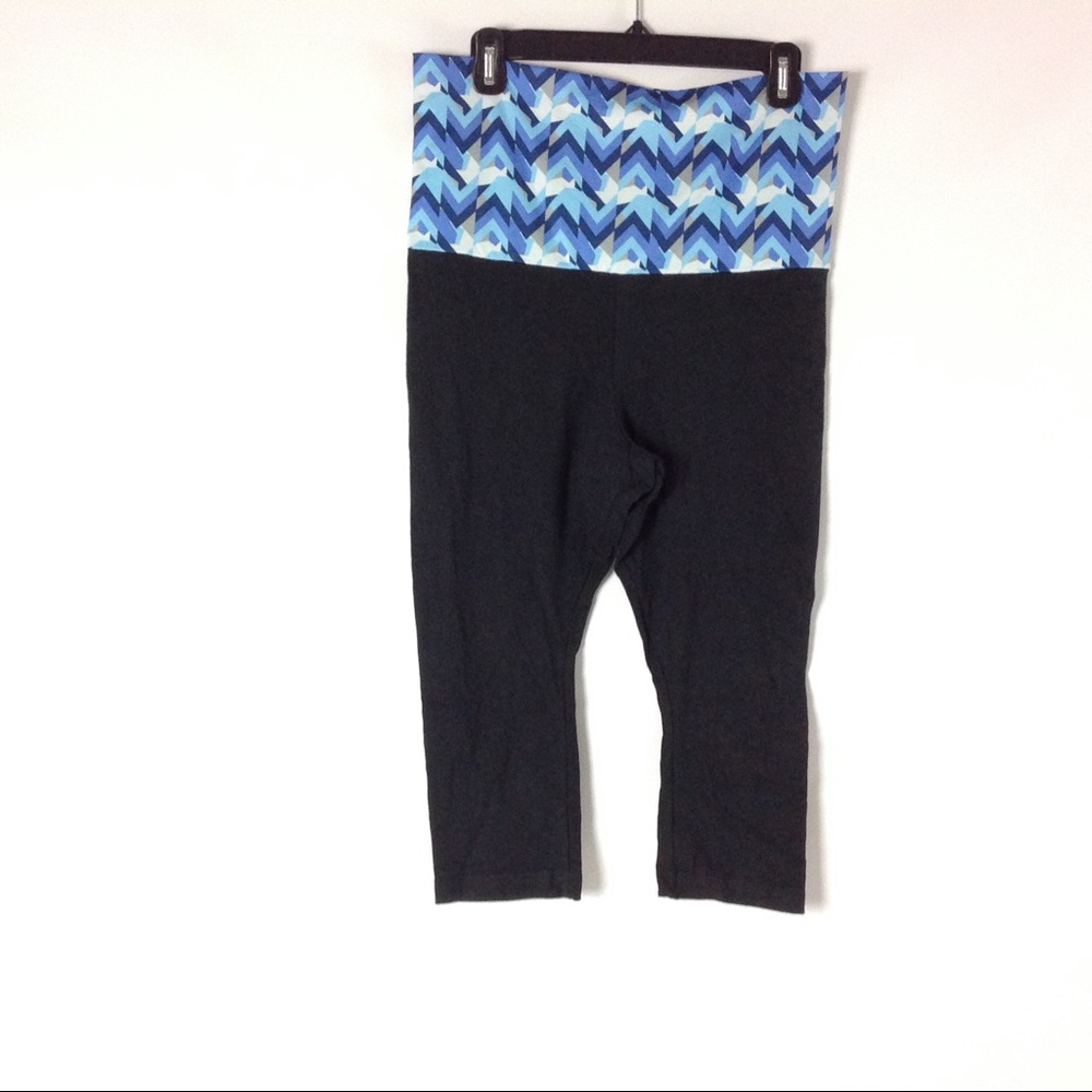 Iowa City Scheels Blue Shatter Practice Capri M